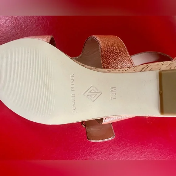 Donald J. Pliner Coral Gladiator Leather Buckle Sandals size 7.5 - Picture 6 of 7